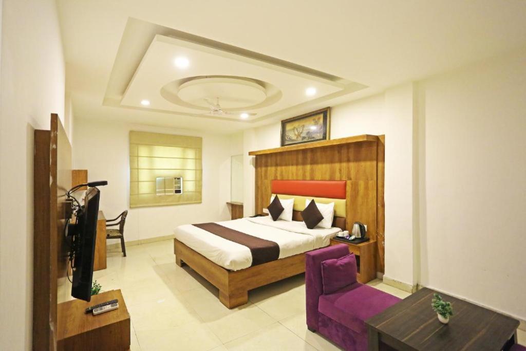 Hotel Urban Luxury นิวเดลี ภายนอก รูปภาพ