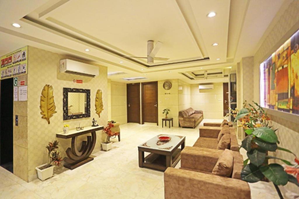 Hotel Urban Luxury นิวเดลี ภายนอก รูปภาพ