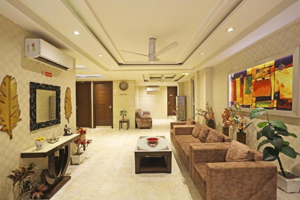 Hotel Urban Luxury นิวเดลี ภายนอก รูปภาพ